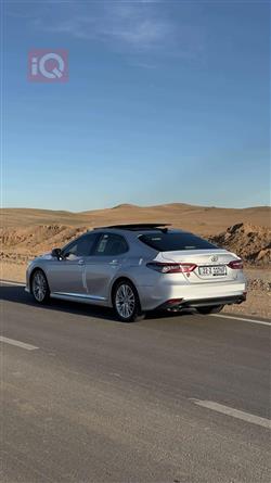 تۆیۆتا کامری